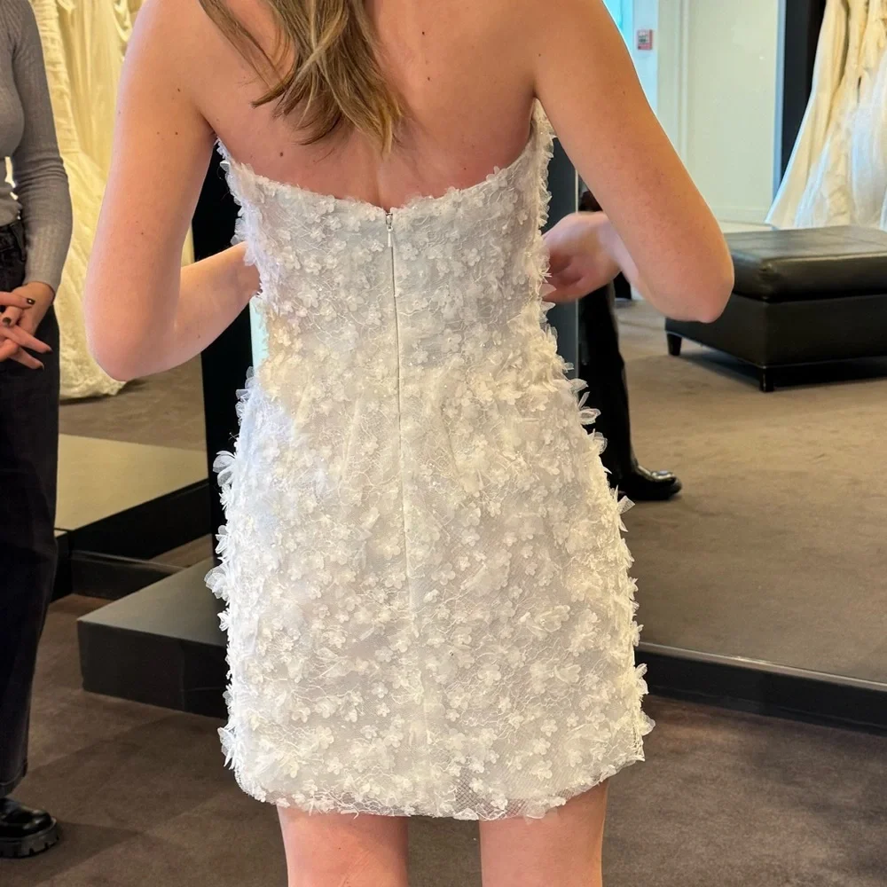 Ines Di Santo Bridal Reflection Mini Dress in White 3D Floral Lace - Picture 7 of 17